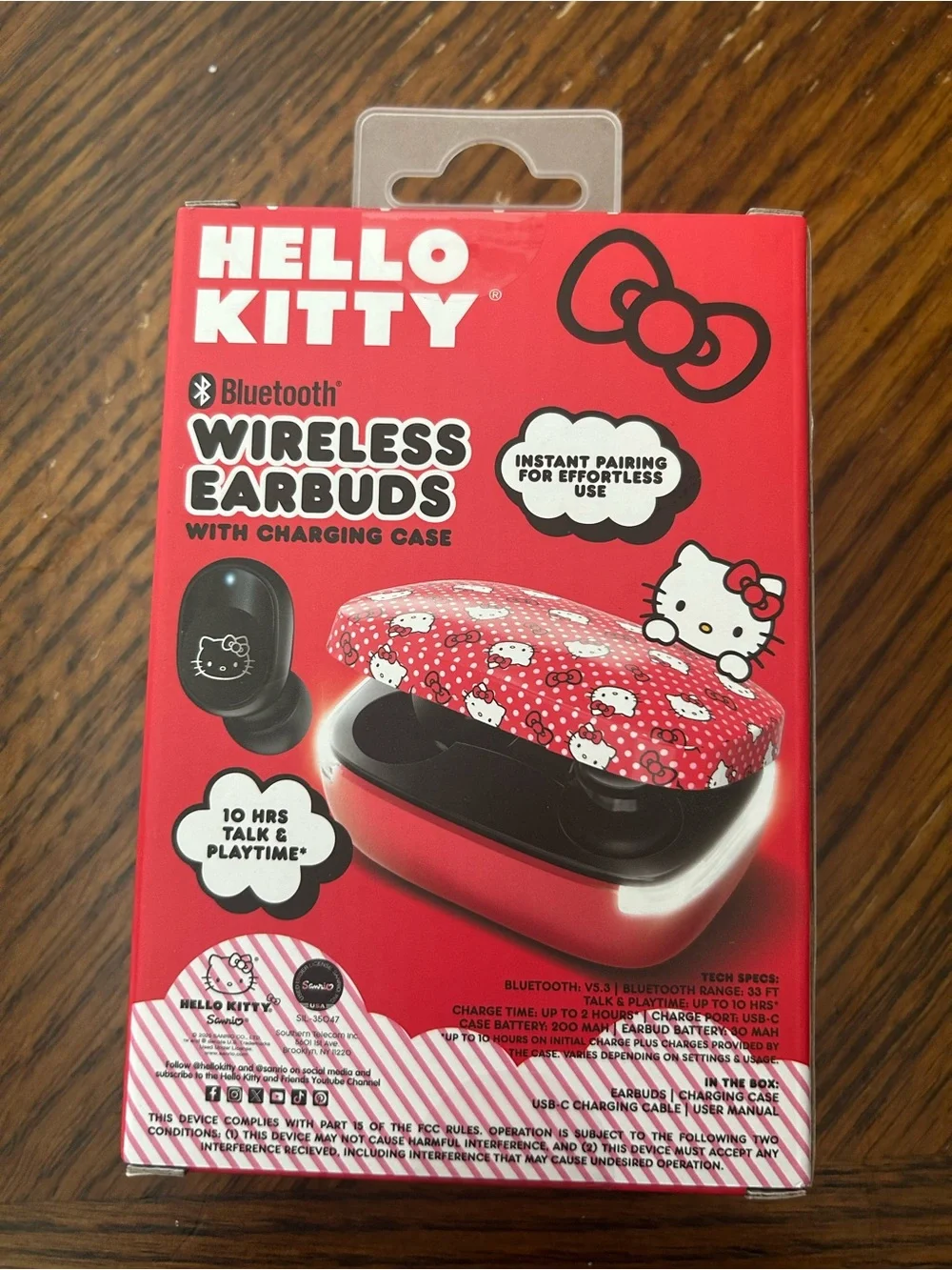 NWT Limited edition Hello Kitty Wireless Bluetooth Earbuds with Charging Case